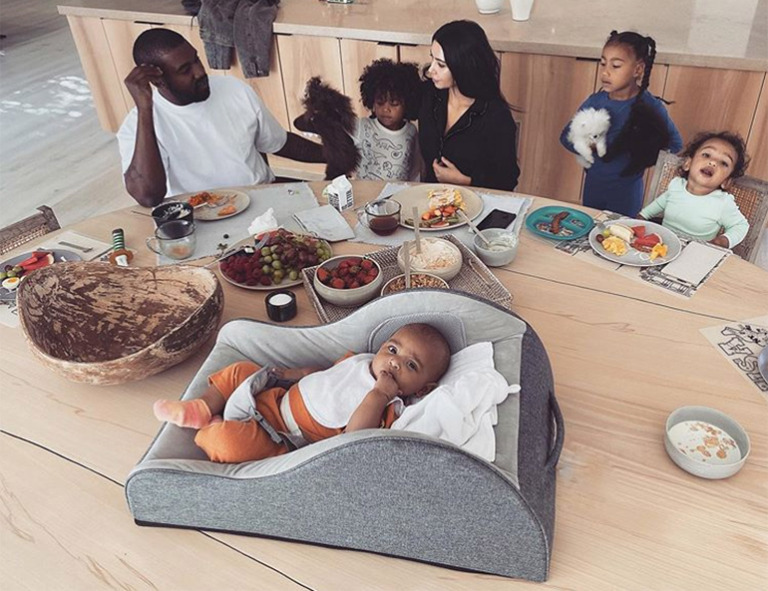 Kim Kardashian és Kanye West elképesztő kortárs otthona axel vervoordt gyerekek család